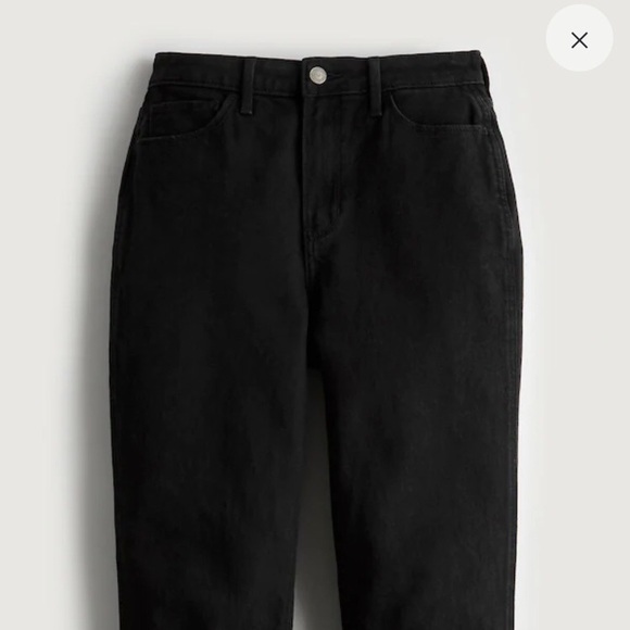 Hollister Ultra High-Rise Black Mom Jeans - Picture 4 of 5